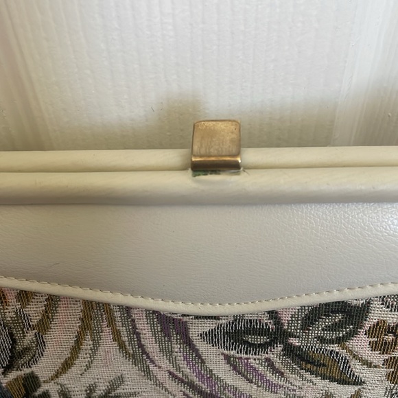 💜VTG floralTapestry Clutch by Garay - Picture 5 of 11
